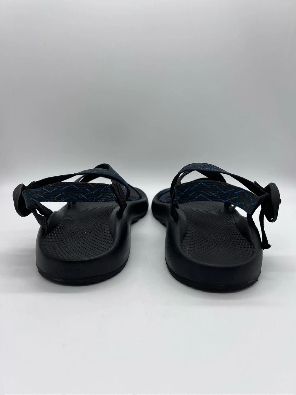 Chaco Z/2 Men's Black Sandals with Blue Patterned Straps Size 10